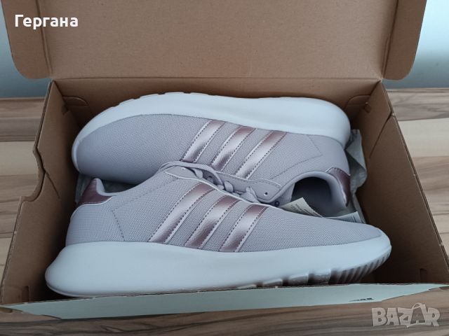 Оригинални дамски маратонки Adidas , снимка 3 - Маратонки - 45269276