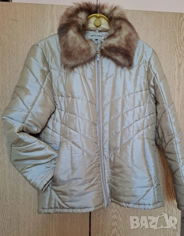 Яке с подвижна яка, размер L/XL.