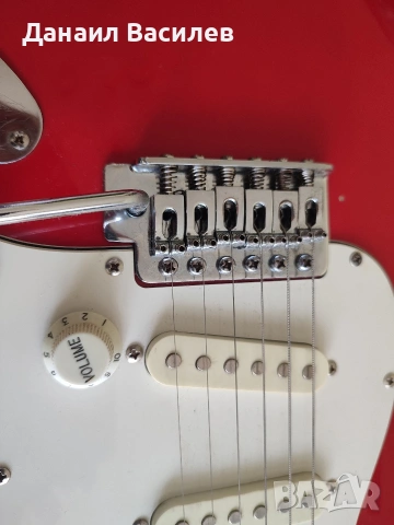 Продавам електрическа китара – Strat стил, снимка 5 - Китари - 53750107