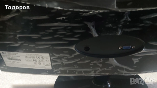 LG Flatron E2040S-PN , снимка 3 - Монитори - 53138481