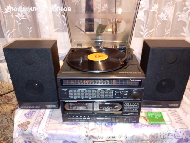 Ретро уредба Shneider касетофон,радио,грамофон, снимка 2 - Аудиосистеми - 52869010