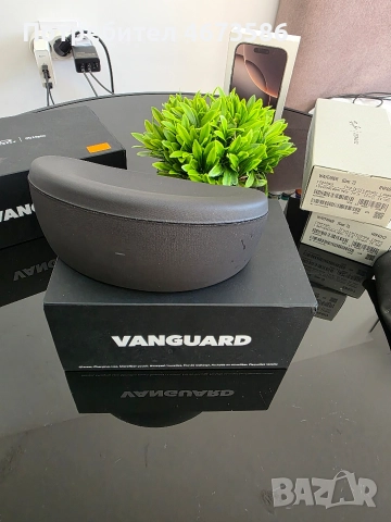 Най-ниска цена! Oakley Vanguard Meta – рядък модел, почти нови, 410€ / 800лв, снимка 5 - Други - 52920645