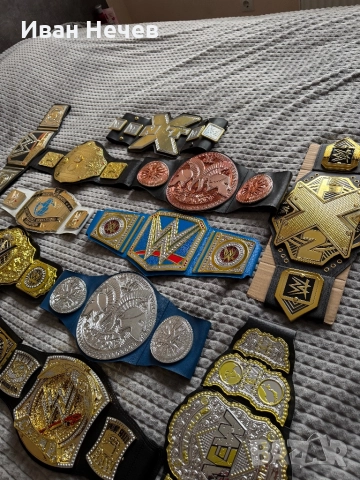 WWE  Championships, снимка 3 - Фен артикули - 48659124