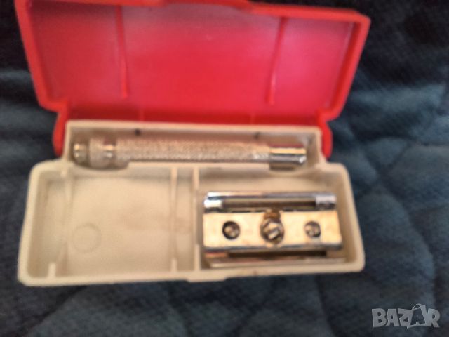 стара разглобяема самобръсначка с кутийка, снимка 6 - Антикварни и старинни предмети - 46417263