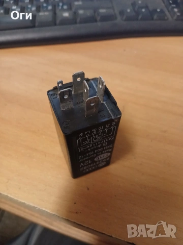 Реле за Ауди 80 893919082 №309, снимка 2 - Части - 53910277