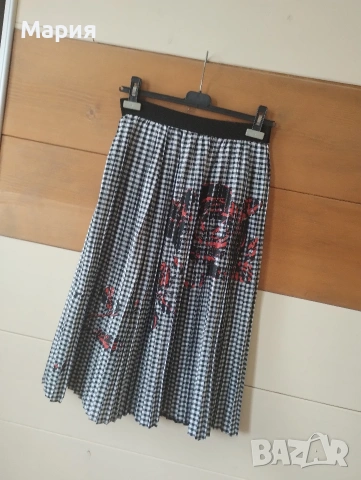 Дамска пола средна дължина размер С, снимка 3 - Поли - 54088397