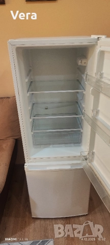 Продава се Хладилник в перфектно състояние 300лв., снимка 4 - Хладилници - 52789570