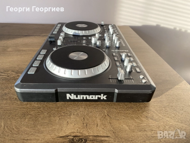Numark MIXTRACK-PRO, снимка 4 - Ресийвъри, усилватели, смесителни пултове - 52368265