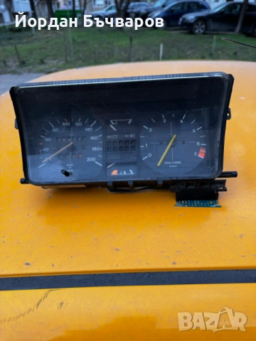 Скоростомер-километражно табло за VW Golf Mk1 & Jetta Mk1