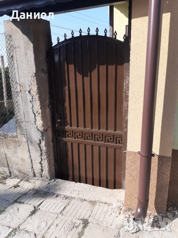 Изработка  на портали,врати,огради,парапети от ковано желязо,навеси и др. , снимка 16 - Други - 52867350