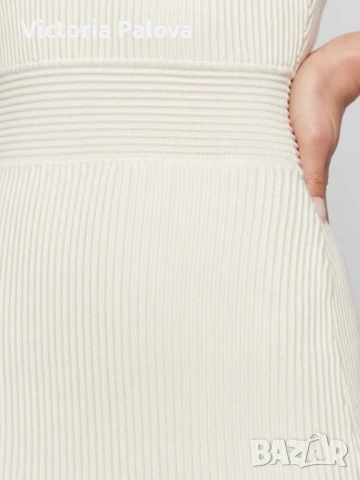 Оригинална вталена  рокля  GUESS модел JANICE в цвят екрю, снимка 9 - Рокли - 53636282