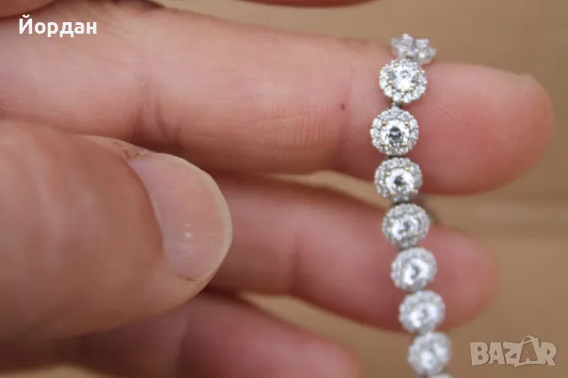 Дамска  гривна от бяло злато , снимка 13 - Гривни - 49771384