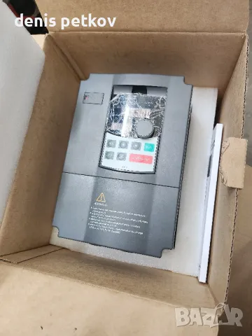 Честотен инвертор Powtran PI9130A 2R2G3 23 – 2.2kW, 220V вход / 380V изход, за трифазни двигатели
