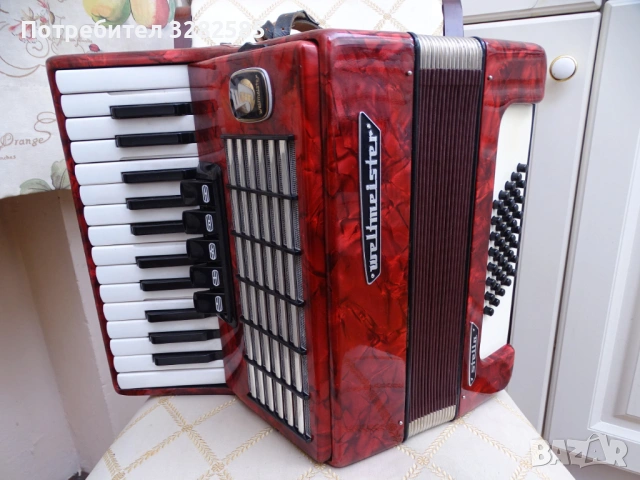 Акордеон Велтмайстер Стела 40 баса – перфектно състояние, снимка 3 - Акордеони - 53086207