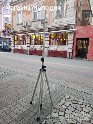 Алуминиева стойка за тонколони В отлично състояние.