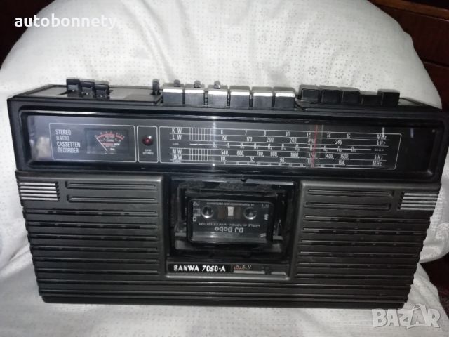 Ретро стерео касетофон, Ретро Радио SANWA, снимка 1 - Радиокасетофони, транзистори - 45092724