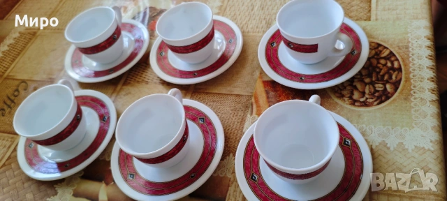 Сервиз от Испански порцелан за кафе или чай, снимка 4 - Сервизи - 53839359