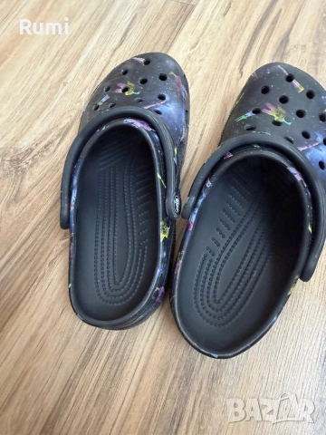 Оригинални шикозни чехли Crocs ! 38-39 н, снимка 7 - Чехли - 47993337