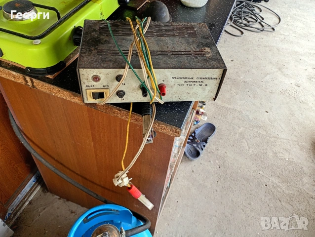 Зарядно за акумулатори, снимка 2 - Друга електроника - 53884999