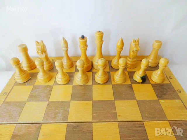 Стар дървен шах в пълен коплект, снимка 9 - Шах и табла - 51294246