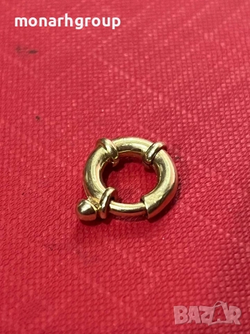 Златна закопчалка