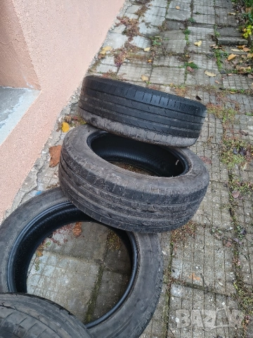 Гуми 235/55/18 4 броя летни