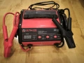 Зарядно устройство за автомобилни акумулатори, снимка 1