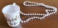 Пластмасова чаша за шотове със златист надпис Bride to Be, снимка 1