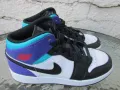 Маратонки Nike Air Jordan 1 Mid 'Aqua', снимка 3