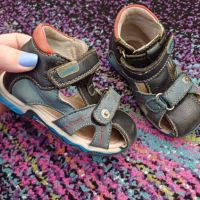 Сандали, снимка 1 - Детски сандали и чехли - 45179491