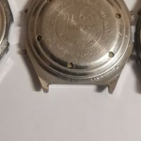 четири броя стари електронни часовника, снимка 6 - Други - 45012781