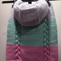 детско ръчно плетено пончо, снимка 2 - Детски якета и елеци - 45686935