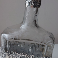 Стара кристална бутилка със сребърен обков-сребро 900, снимка 3 - Антикварни и старинни предмети - 44942499