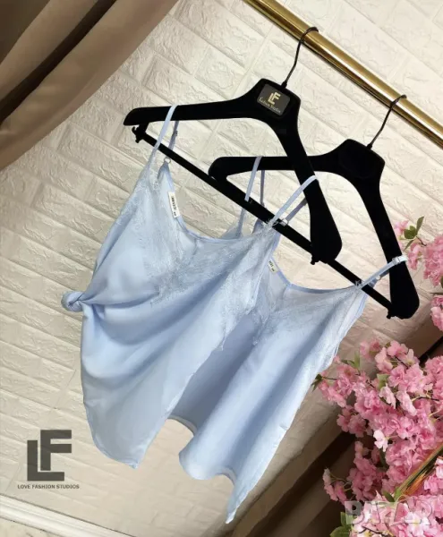 Топ  , снимка 1