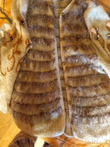 Уникална, ръчно плетена жилетка, снимка 1