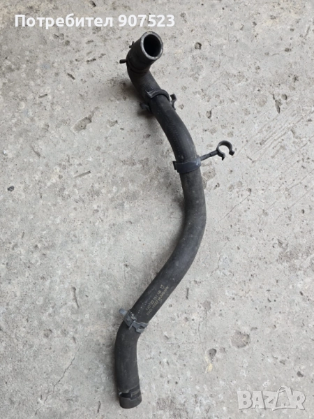 Маркуч съединение за охладителна течност на Фолксваген Голф 4 , снимка 1