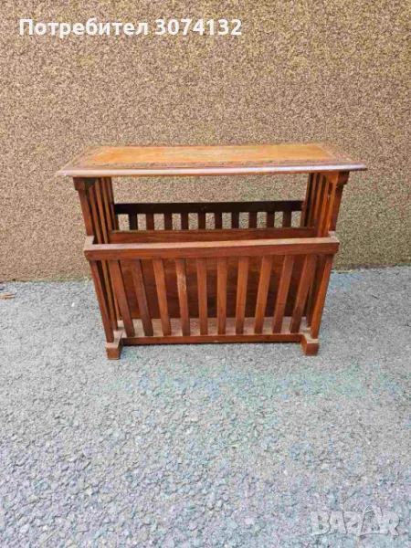 Ръчно изработена стойка/ масичка с дърворезба, снимка 1