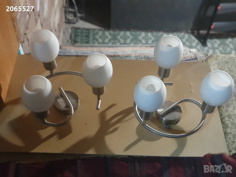 спотове, снимка 1