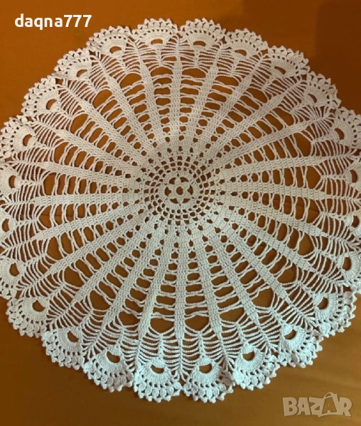 Плетена ръчно покривка за маса 20 лв, снимка 1