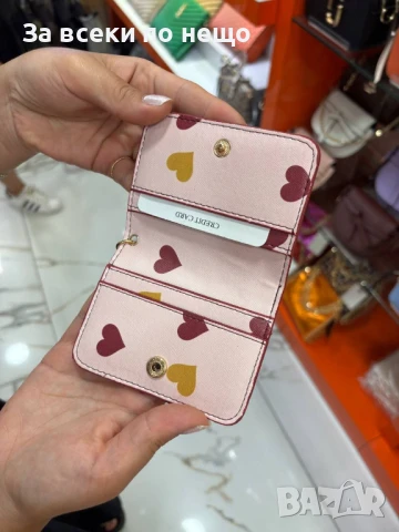 Victoria's Secret Визитник За Карти С Ключодържател Виктория Сикрет - Различни Цветове Код E744, снимка 8 - Портфейли, портмонета - 51293345