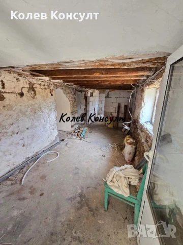 Продавам двуетажна къща в село Горски Извор , снимка 7 - Къщи - 51411221