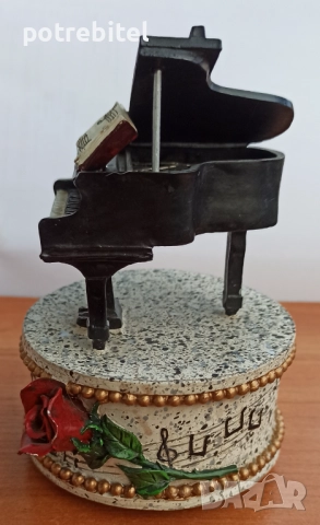Музикална кутия с пиано / Emperor - за 15 €вро, снимка 2 - Декорация за дома - 52931269