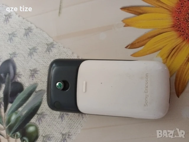 Sony Ericson J100i, снимка 2 - Тонколони - 51218192