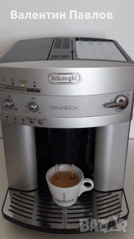 Продавам кафеавтомат Delonghi Magnifica ESAM 3200.S, ОБСЛУЖЕН Кафемашина, снимка 1 - Кафемашини - 39887380