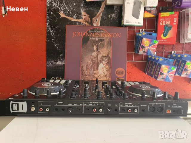 DJ TRAKTOR KONTROL S4 MK 2, снимка 6 - Ресийвъри, усилватели, смесителни пултове - 47834121