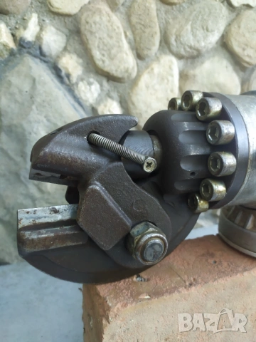 Edilgrappa MU16 Ножица за арматура - електро-хидравлична, снимка 3 - Други инструменти - 54165158