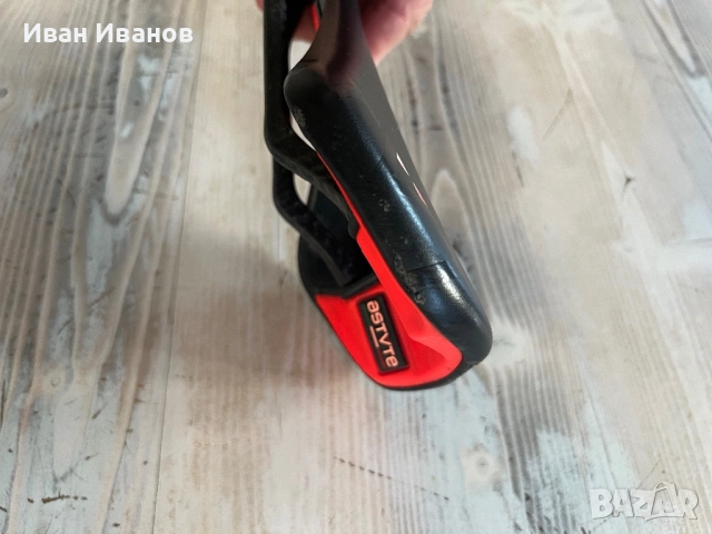 Карбонова седалка ASTUTE STAR, снимка 4 - Аксесоари за велосипеди - 52421158