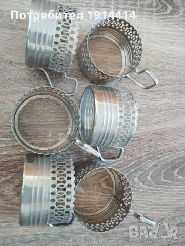 Метални поставки за стъклени чаши, снимка 3 - Чаши - 49756114