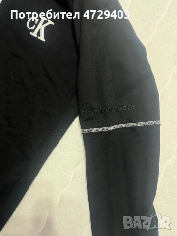 Екип Calvin Klein М/Л размер , снимка 3 - Спортни дрехи, екипи - 53469583