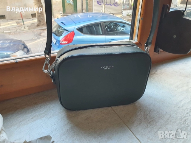 ЧИСТО НОВА ДАМСКА ЧАНТА Tosca Blu